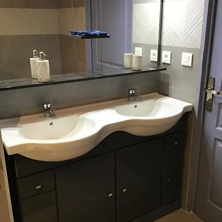 Appartement 3 Min A Pied Du Centre D'Uzes Parking Piscine Buitenkant foto
