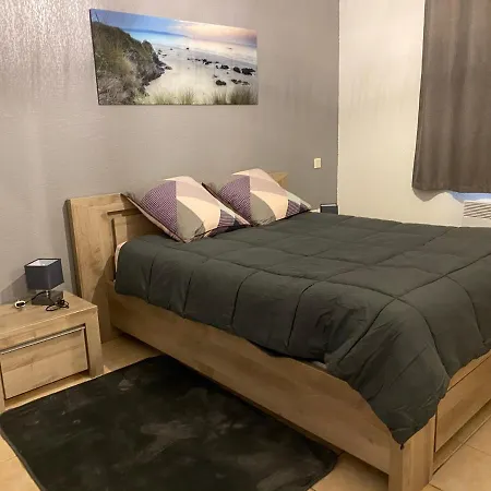 Appartement 3 Min A Pied Du Centre D'Uzes Parking Piscine Buitenkant foto