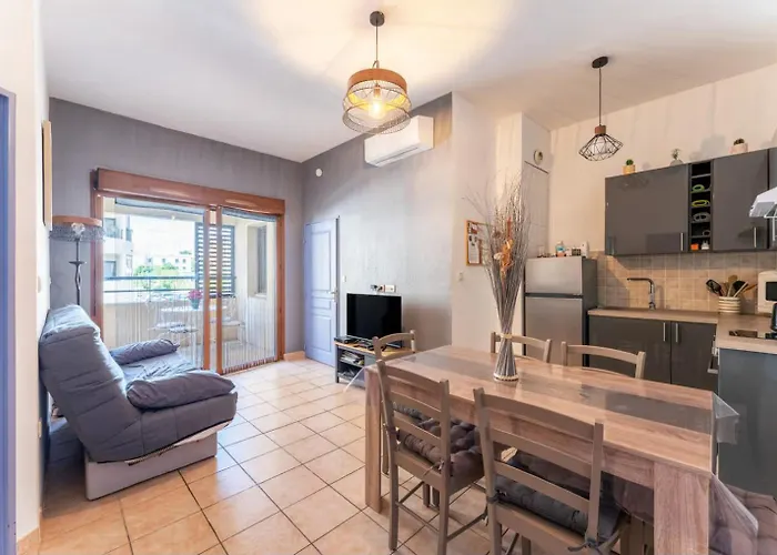Appartement 3 Min A Pied Du Centre D\'Uzes Parking Piscine