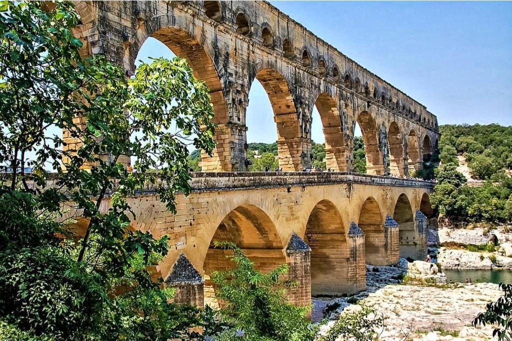 3 Min A Pied Du Centre D'uzes Parking Piscine Apartment