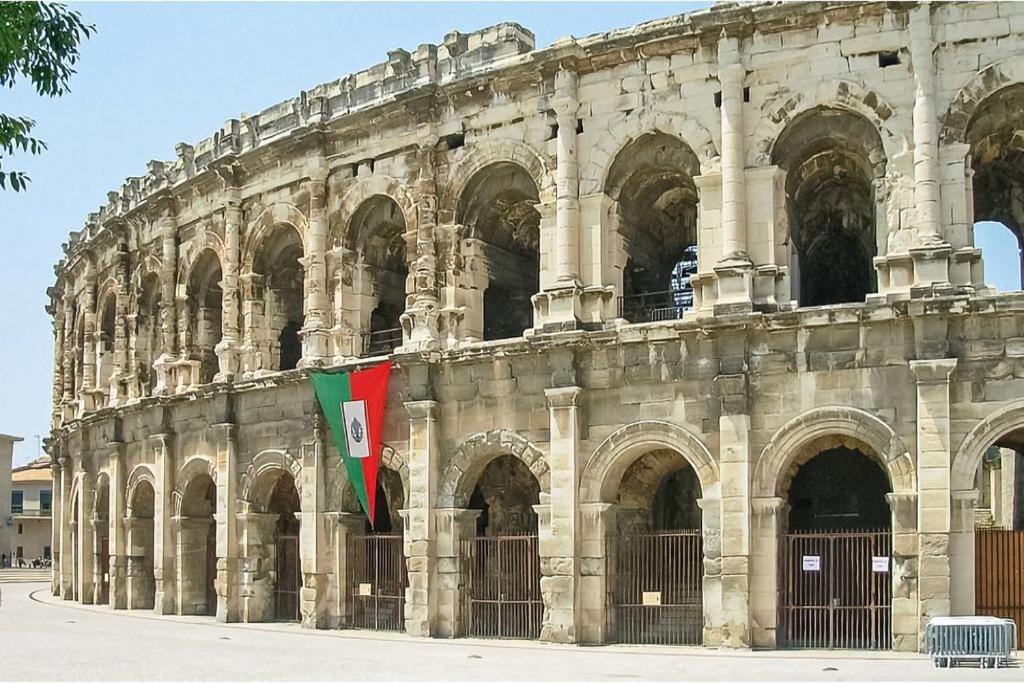 Des Oliviers 3 Min A Pied Du Centre D'uzès Parking Piscine