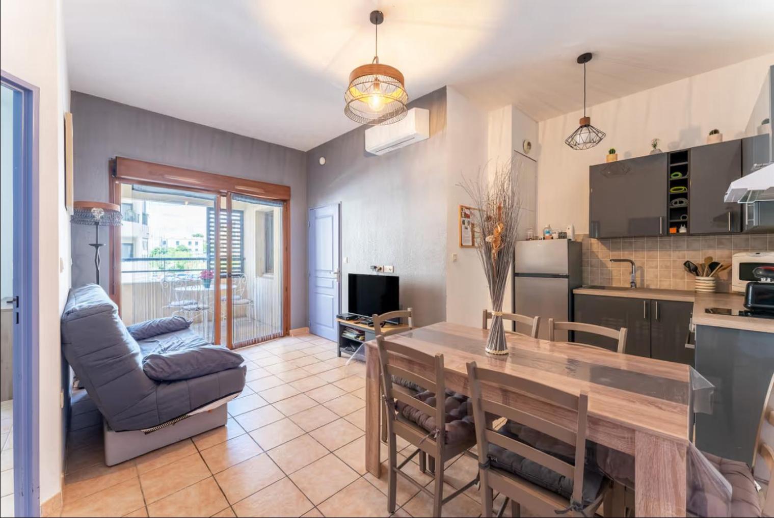 3 Min A Pied Du Centre D'uzes Parking Piscine Apartment